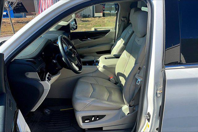 used 2020 Cadillac Escalade ESV car, priced at $40,000