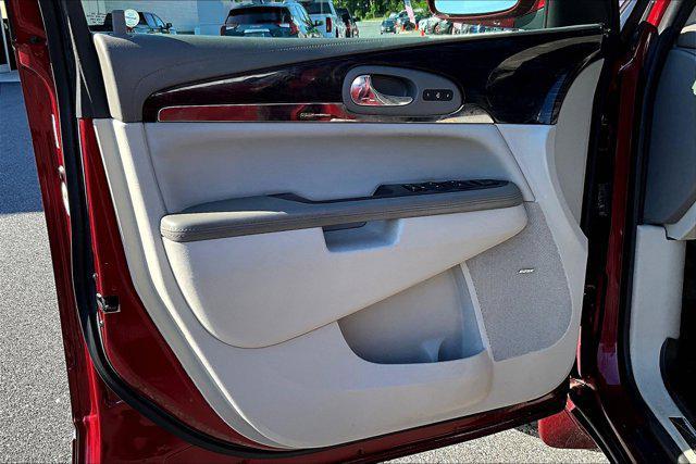 used 2015 Buick Enclave car, priced at $12,000