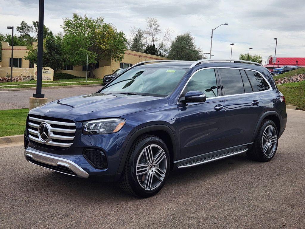 new 2025 Mercedes-Benz GLS 450 car, priced at $94,080