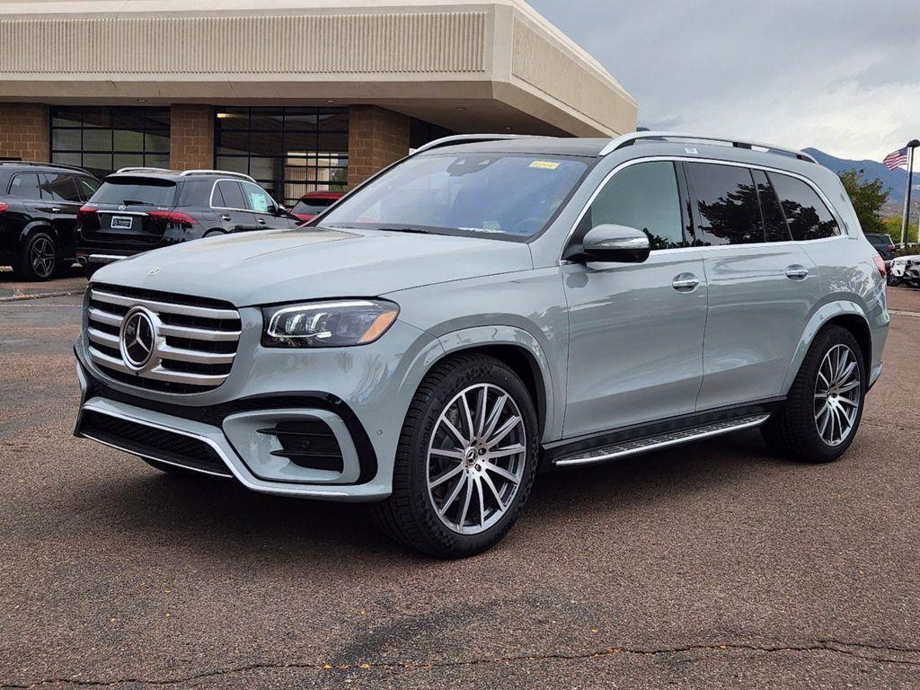 new 2025 Mercedes-Benz GLS 450 car, priced at $101,275