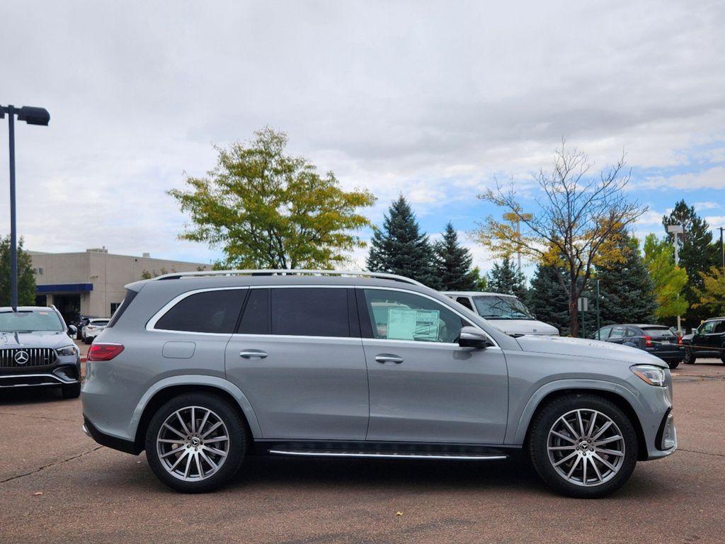 new 2025 Mercedes-Benz GLS 450 car, priced at $101,275