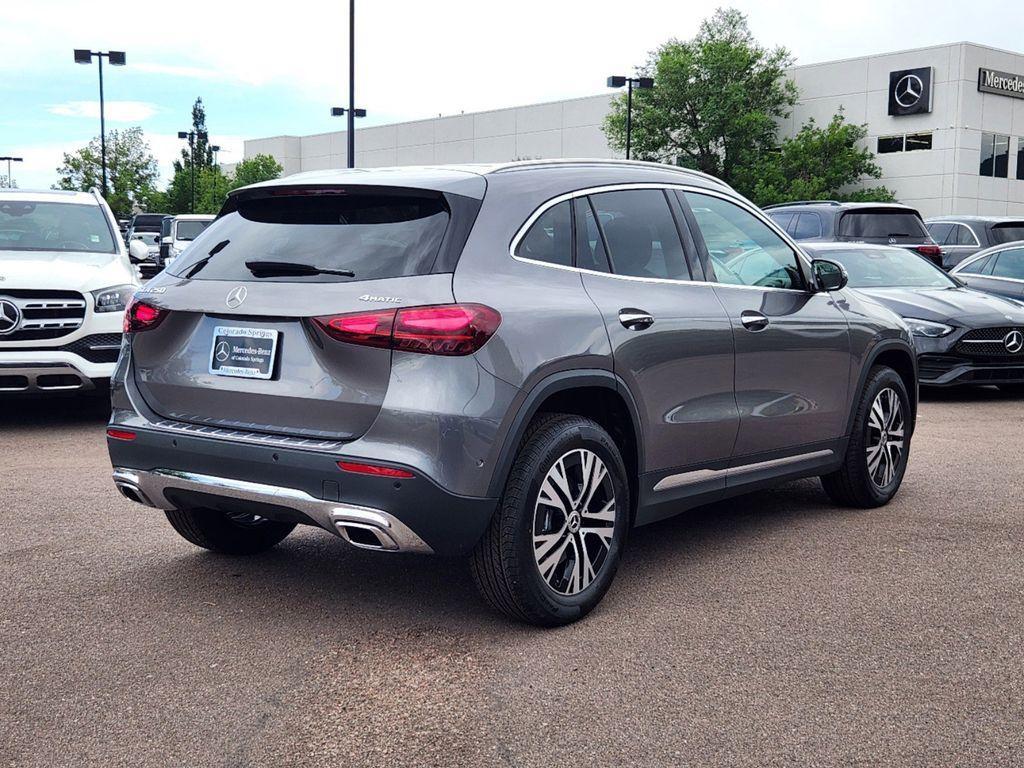 new 2025 Mercedes-Benz GLA 250 car