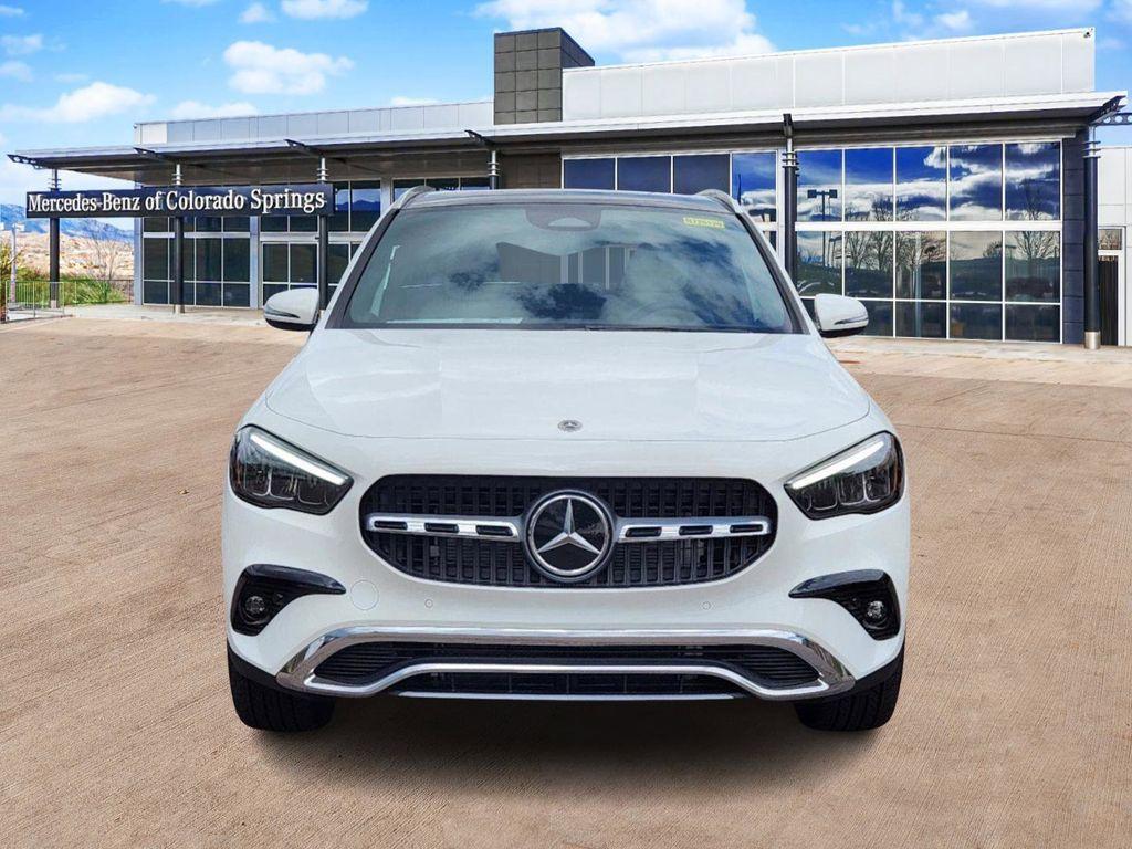 new 2025 Mercedes-Benz GLA 250 car, priced at $46,700