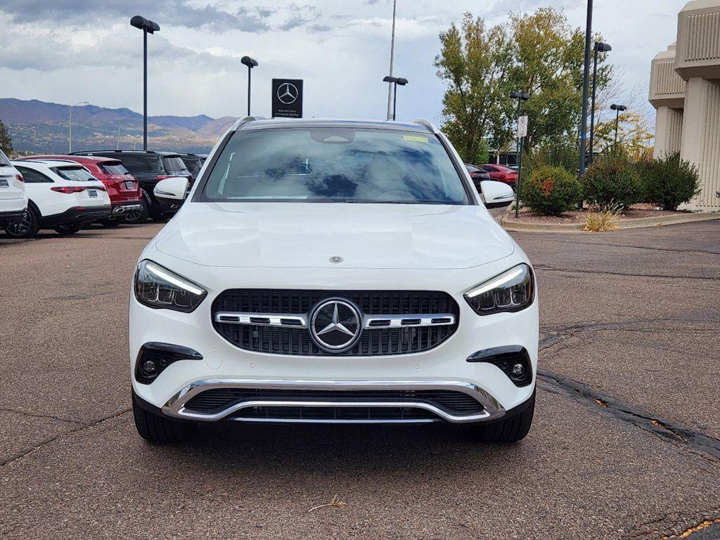 new 2025 Mercedes-Benz GLA 250 car