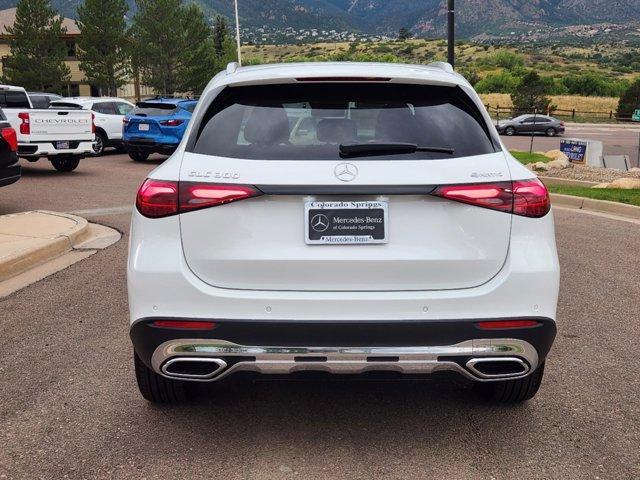 new 2025 Mercedes-Benz GLC 300 car