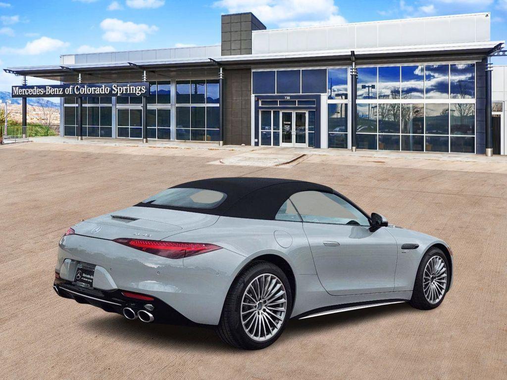 new 2024 Mercedes-Benz AMG SL 43 car, priced at $95,900