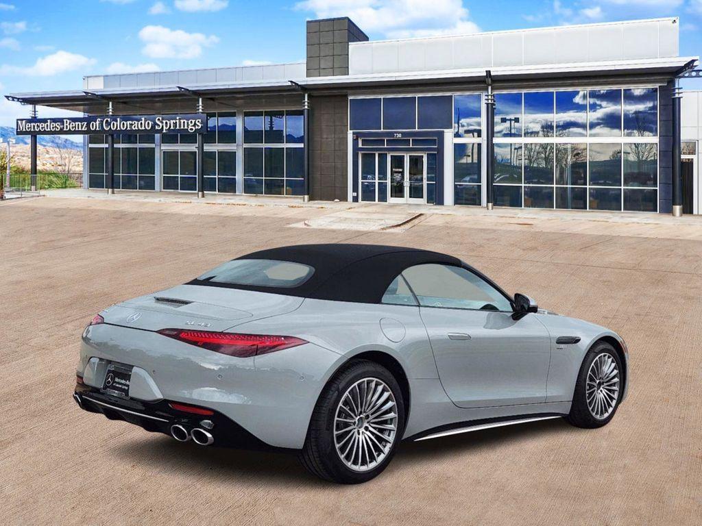 new 2024 Mercedes-Benz AMG SL 43 car, priced at $117,985