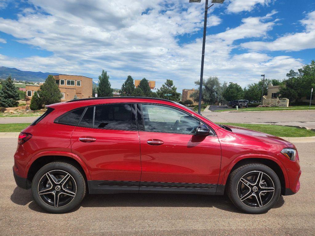 new 2025 Mercedes-Benz GLA 250 car, priced at $55,965