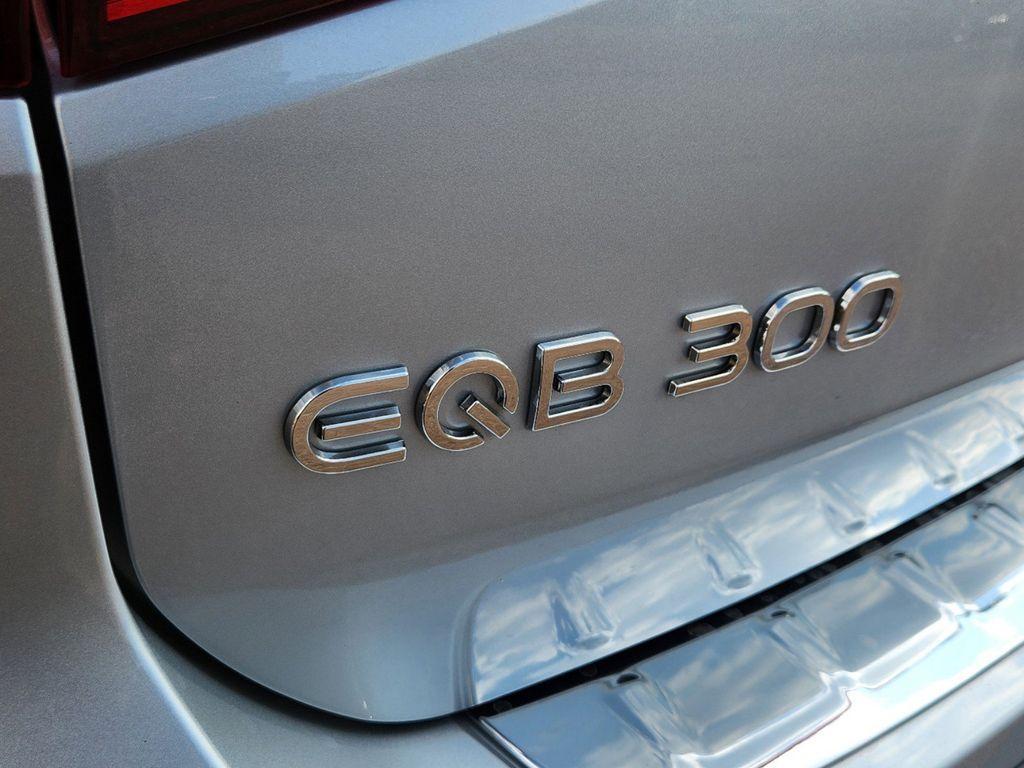 new 2024 Mercedes-Benz EQB 300 car