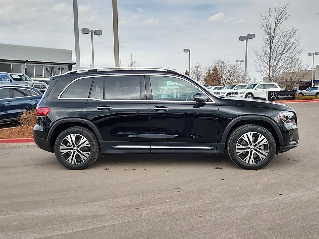 new 2024 Mercedes-Benz GLB 250 car, priced at $46,999