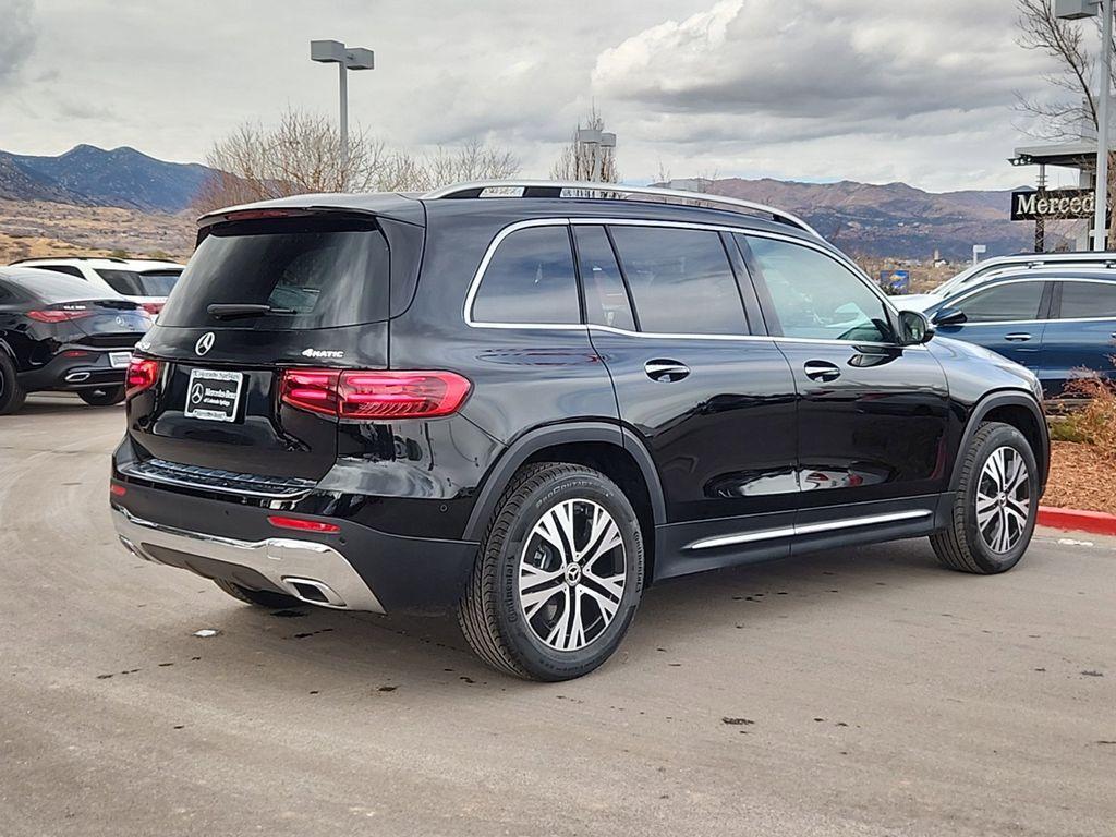 new 2024 Mercedes-Benz GLB 250 car, priced at $46,999