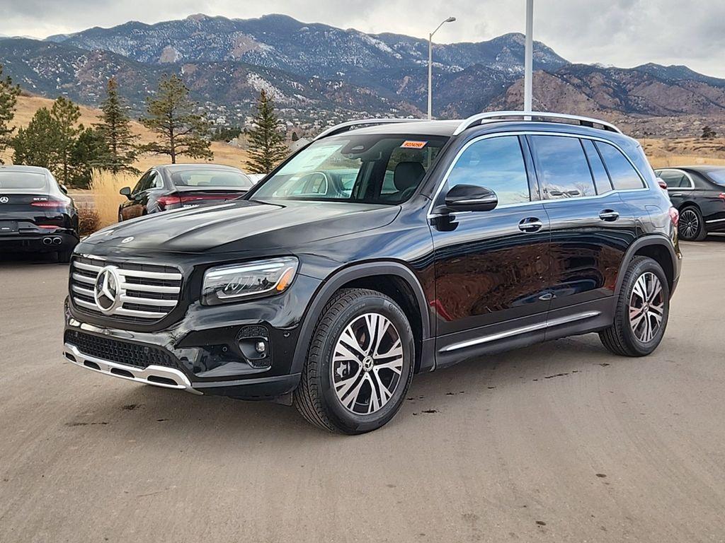 new 2024 Mercedes-Benz GLB 250 car, priced at $46,999