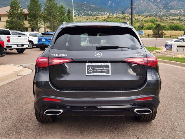 new 2025 Mercedes-Benz GLC 300 car