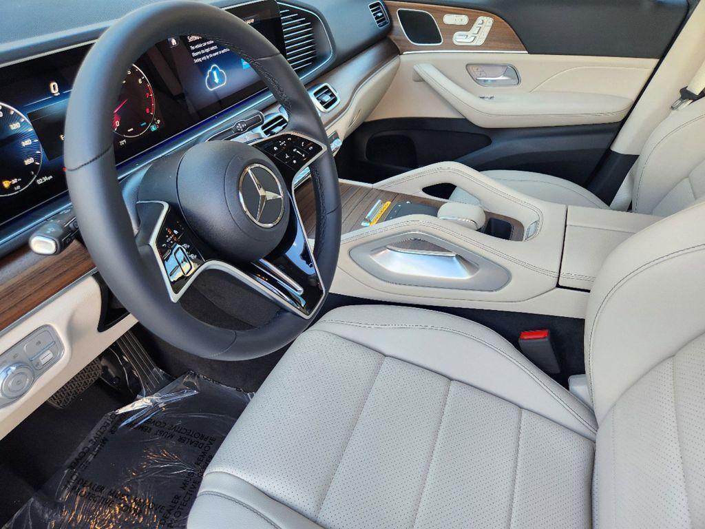 new 2025 Mercedes-Benz GLE 350 car, priced at $67,135