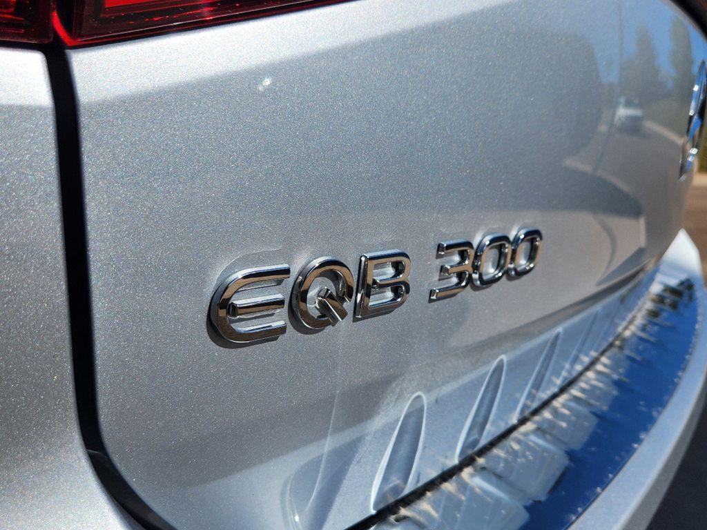 new 2024 Mercedes-Benz EQB 300 car