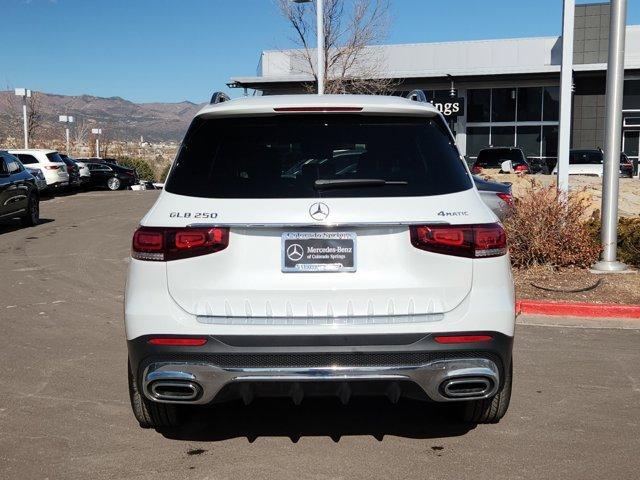 new 2023 Mercedes-Benz GLB 250 car, priced at $41,900