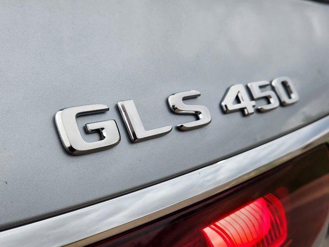 new 2025 Mercedes-Benz GLS 450 car