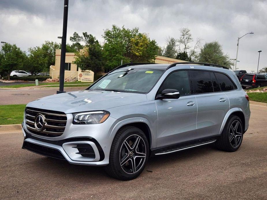 new 2025 Mercedes-Benz GLS 450 car, priced at $100,940