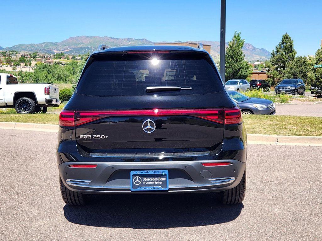 new 2024 Mercedes-Benz EQB 250 car, priced at $55,625