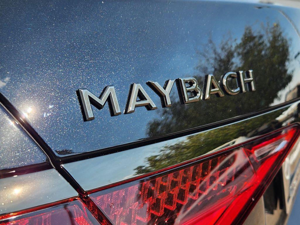 new 2024 Mercedes-Benz Maybach S 680 car