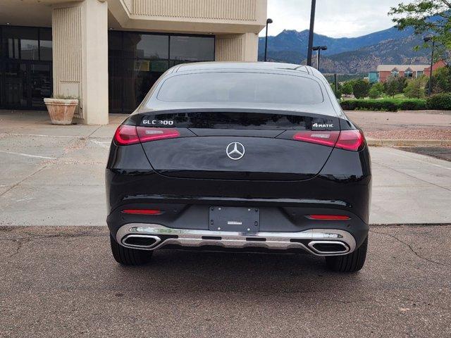 new 2025 Mercedes-Benz GLC 300 car