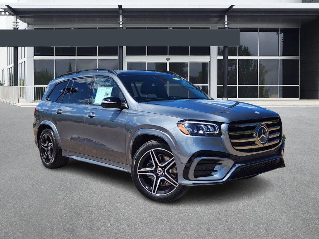 new 2025 Mercedes-Benz GLS 450 car