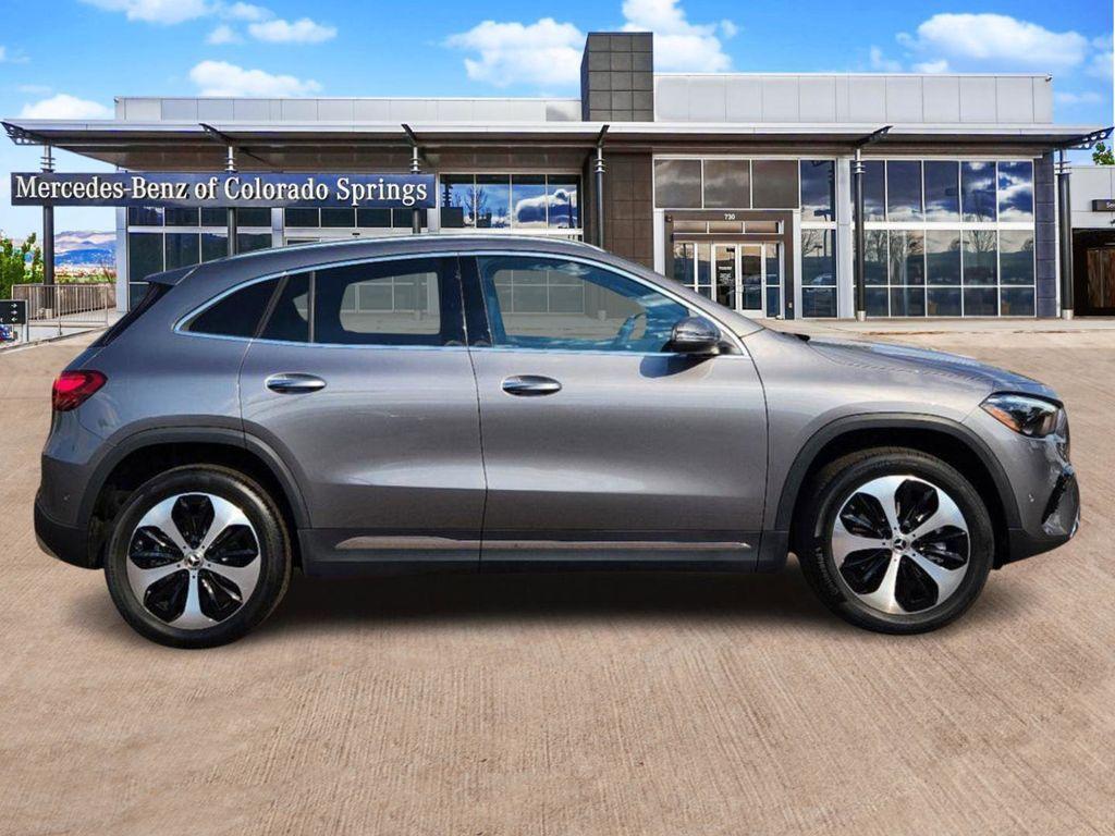 new 2025 Mercedes-Benz GLA 250 car, priced at $47,105