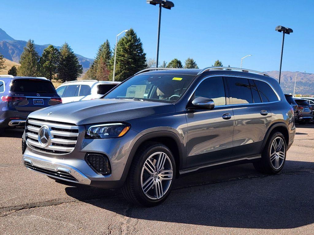 new 2025 Mercedes-Benz GLS 450 car, priced at $97,285