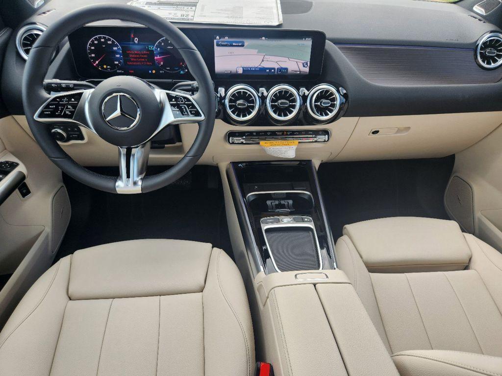 new 2025 Mercedes-Benz GLA 250 car, priced at $53,200