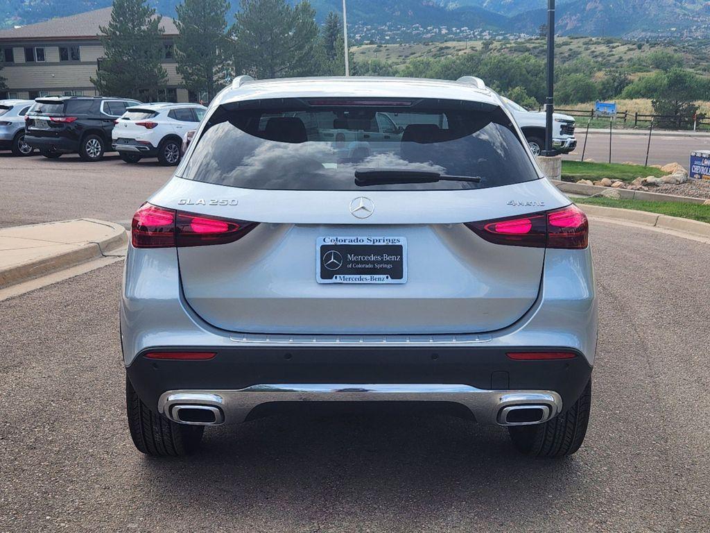 new 2025 Mercedes-Benz GLA 250 car, priced at $53,200