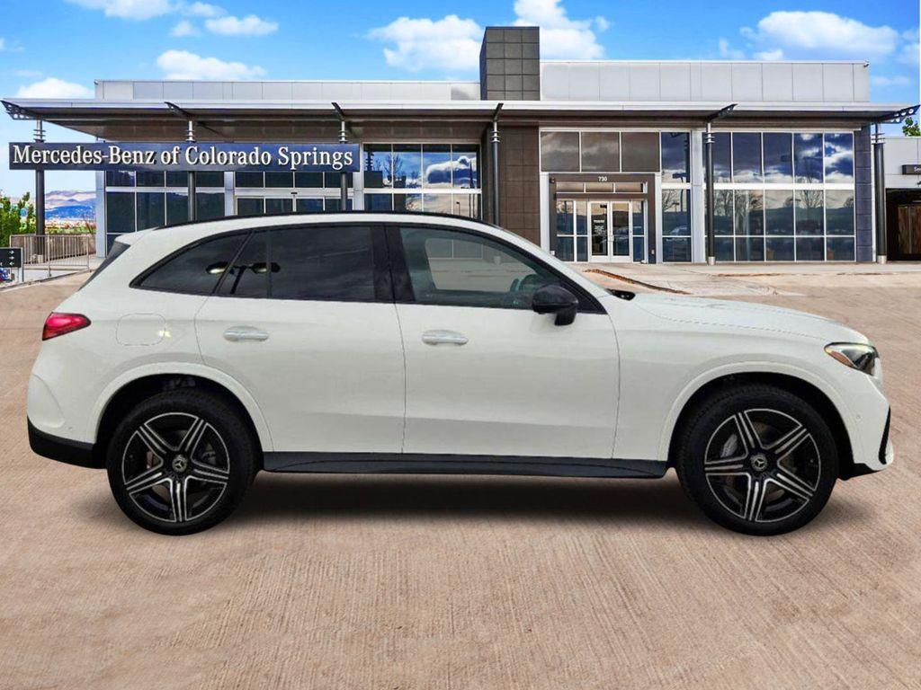 new 2025 Mercedes-Benz GLC 300 car, priced at $60,890