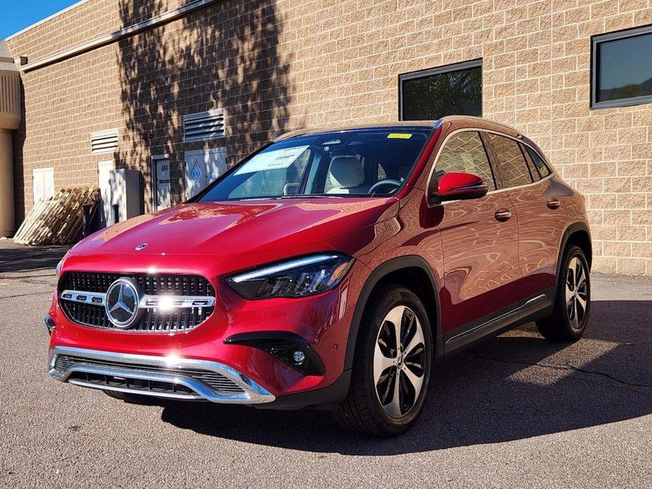 new 2025 Mercedes-Benz GLA 250 car, priced at $52,870