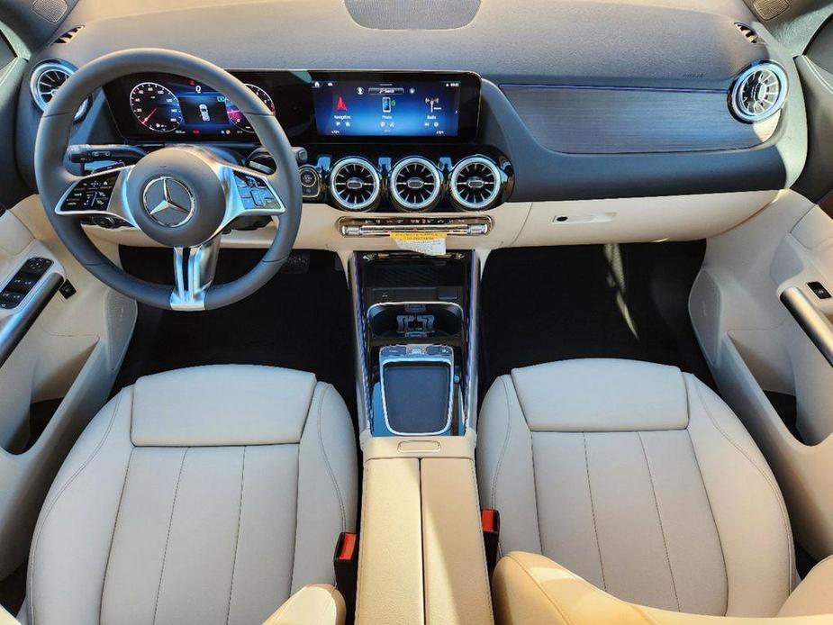 new 2025 Mercedes-Benz GLA 250 car, priced at $52,870