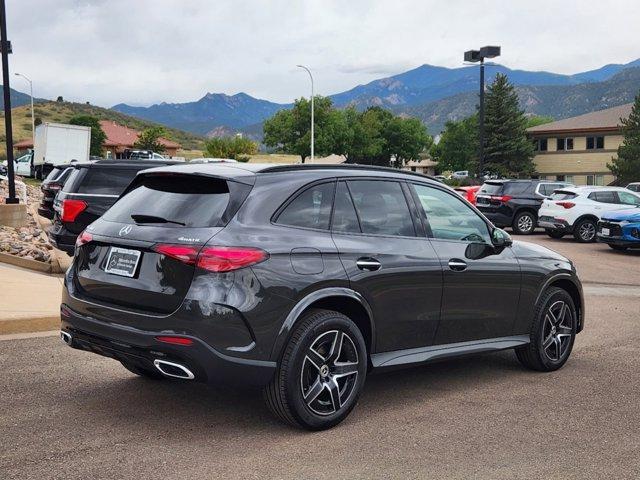 new 2025 Mercedes-Benz GLC 300 car