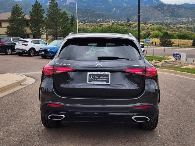 new 2025 Mercedes-Benz GLC 300 car