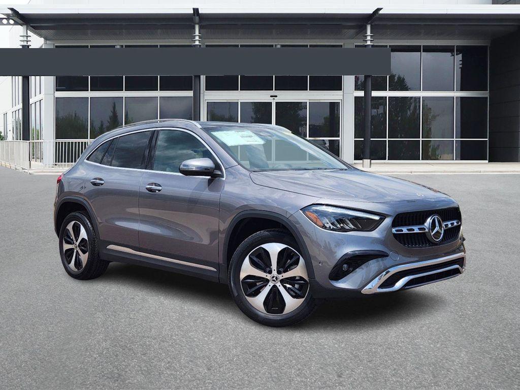 new 2025 Mercedes-Benz GLA 250 car