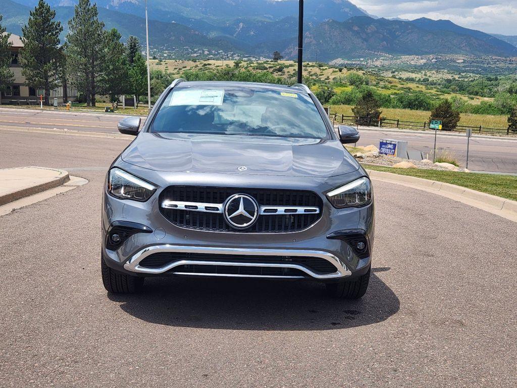 new 2025 Mercedes-Benz GLA 250 car