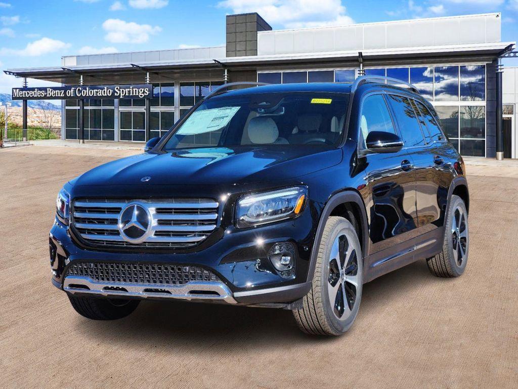 new 2025 Mercedes-Benz GLB 250 car, priced at $52,030