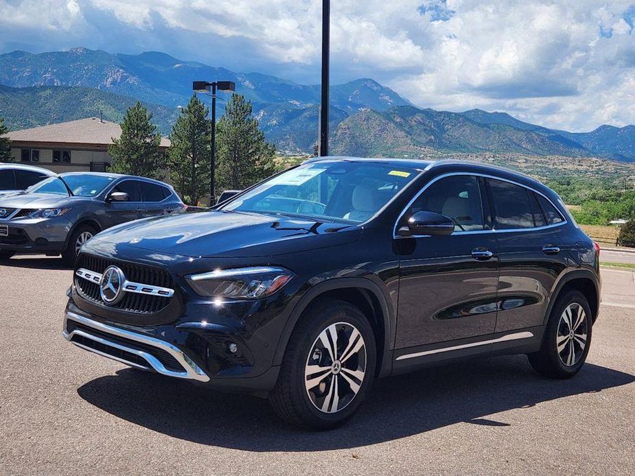 new 2025 Mercedes-Benz GLA 250 car