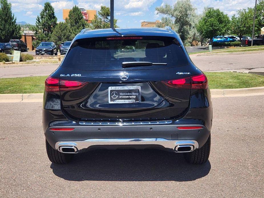 new 2025 Mercedes-Benz GLA 250 car