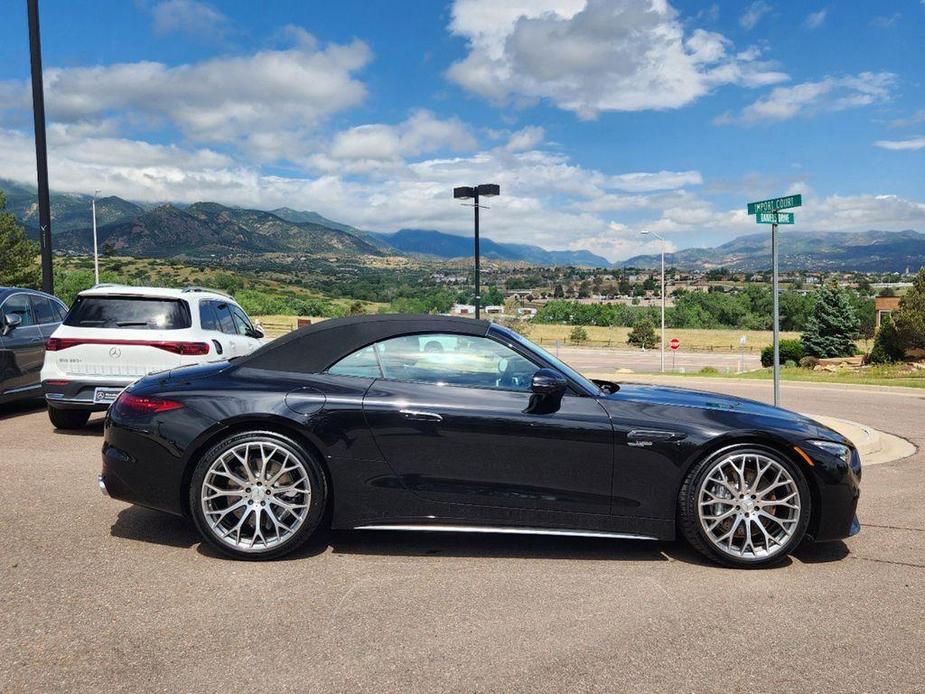 new 2024 Mercedes-Benz AMG SL 43 car, priced at $121,455