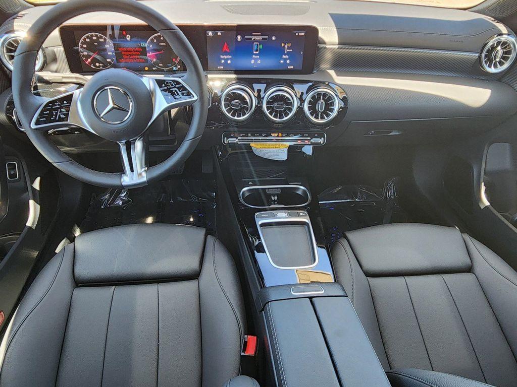 new 2025 Mercedes-Benz CLA 250 car