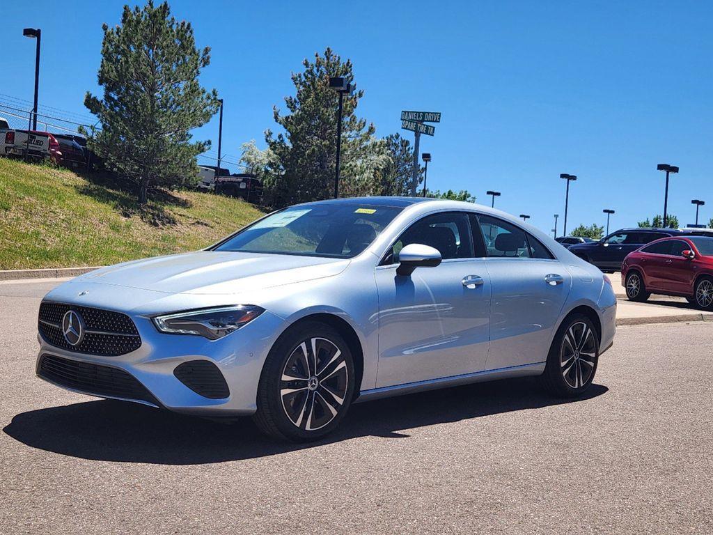 new 2025 Mercedes-Benz CLA 250 car