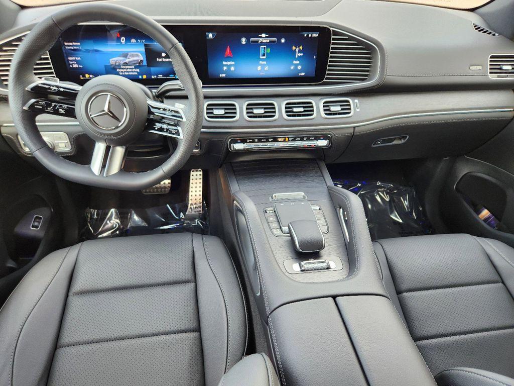 new 2025 Mercedes-Benz GLS 450 car, priced at $95,930