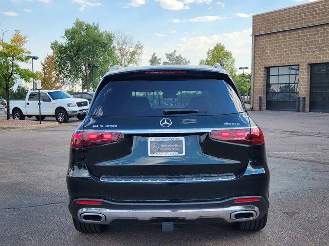 new 2025 Mercedes-Benz GLS 450 car