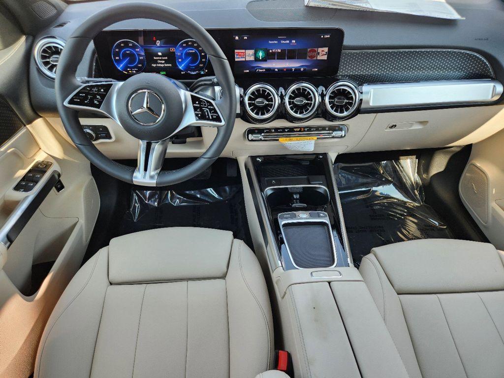 new 2024 Mercedes-Benz EQB 250 car, priced at $56,595