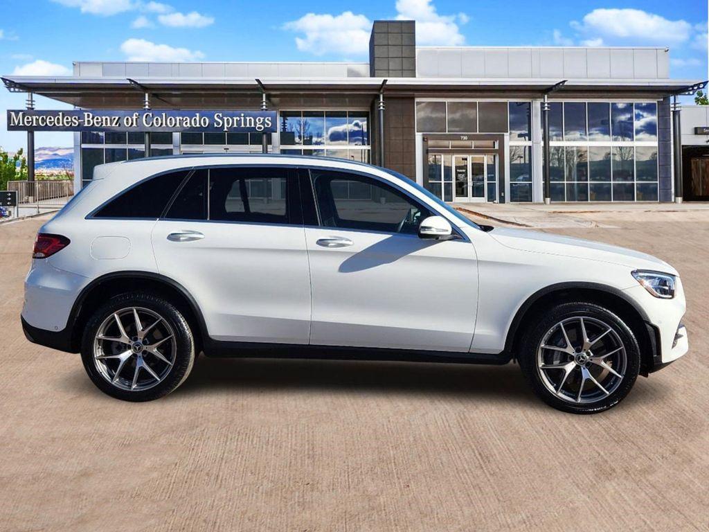 used 2022 Mercedes-Benz GLC 300 car