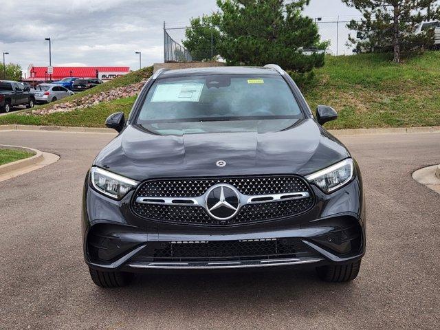 new 2025 Mercedes-Benz GLC 300 car