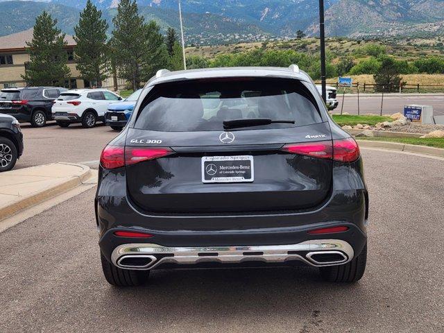 new 2025 Mercedes-Benz GLC 300 car