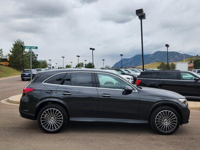 new 2025 Mercedes-Benz GLC 300 car